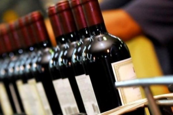 Exportaciones de vino continuaron moderadas durante febrero