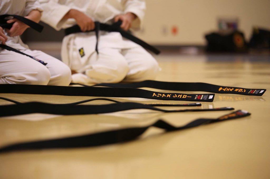 Tribunal condena a cuatro penas de 12 años de presidio efectivo a profesor de karate por abuso sexual de menores