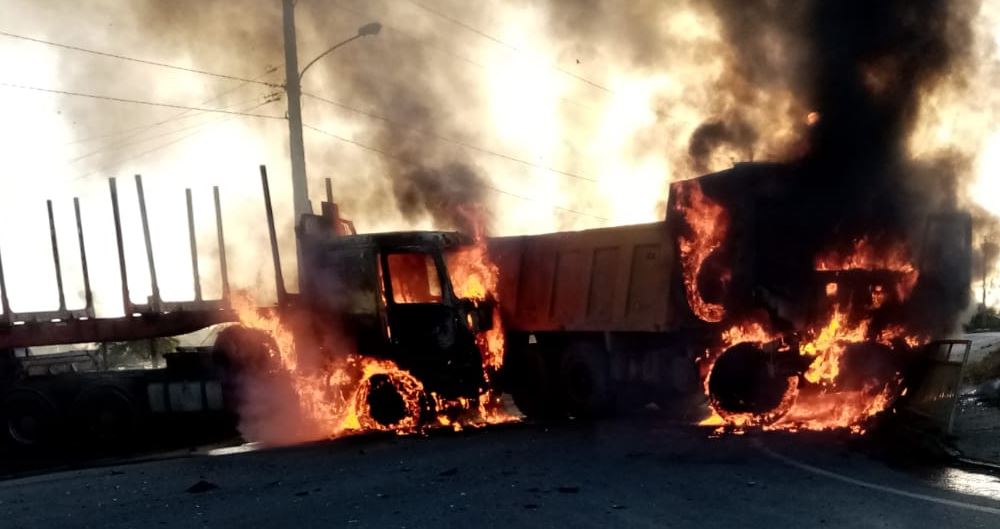 Gremio de dueños de camiones tras quema de 25 máquinas: “La autoridad está totalmente sobrepasada”