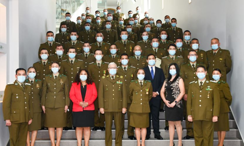 General Yáñez  reconoció a los mejores carabineros del año 2021