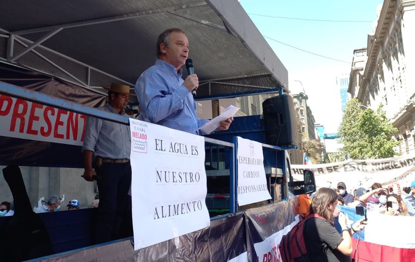 Presidente de la SNA: “Las normas referidas al agua que quieren dejar establecidas en la Constitución son muy dañinas”.