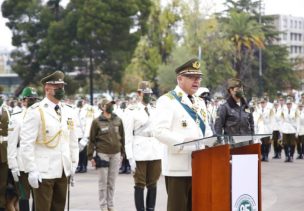 General Yañez en aniversario de Carabineros: 