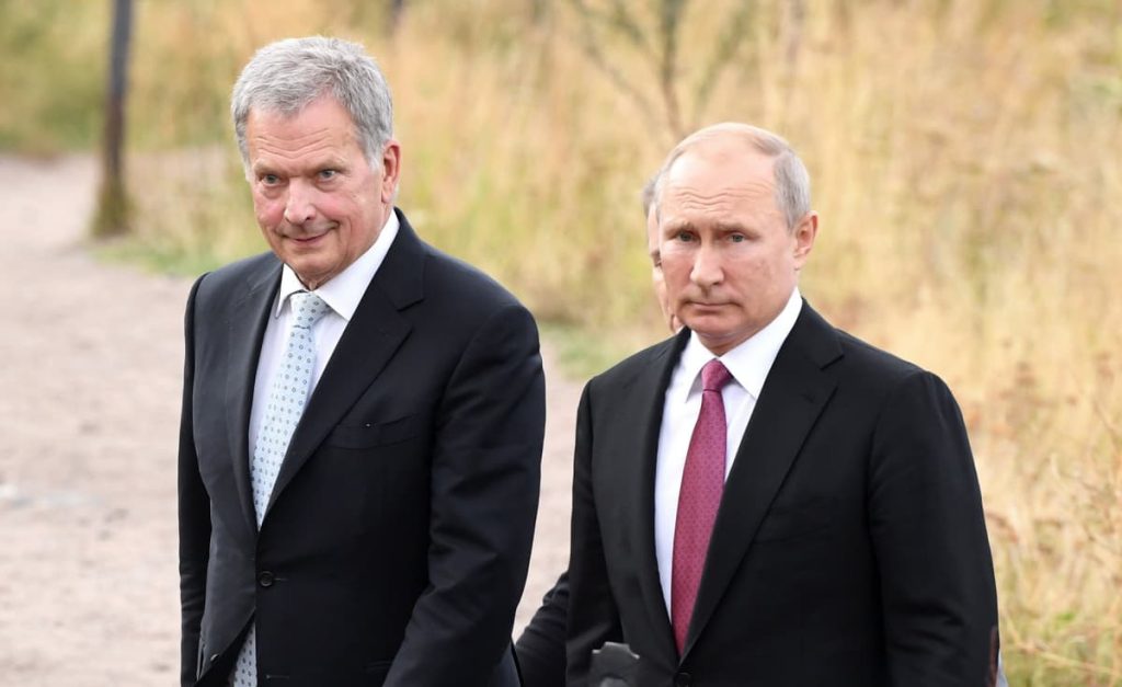 Finlandia confirma a Rusia su intención de unirse a la OTAN: Putin califica el hecho como “un error”