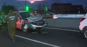 Choque múltiple en Autopista Central deja al menos dos lesionados