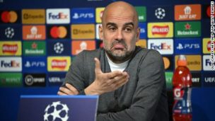 La reacción de Guardiola al ser consultado si habrá pasillo para el Madrid por La Liga: 