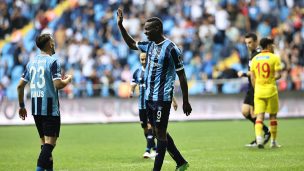 ¡Qué hizo! Mario Balotelli sorprende con un increíble golazo de rabona en Turquía