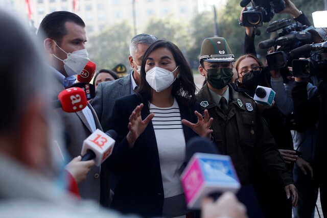 Ministra Siches “lamenta profundamente” muerte de carabinero en Chillán