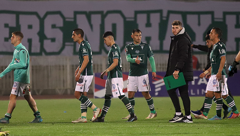 Santiago Wanderers pide sanción contra David Escalante por el ‘Gol Fantasma’
