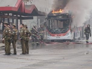 Reportan quema de micro en la Alameda