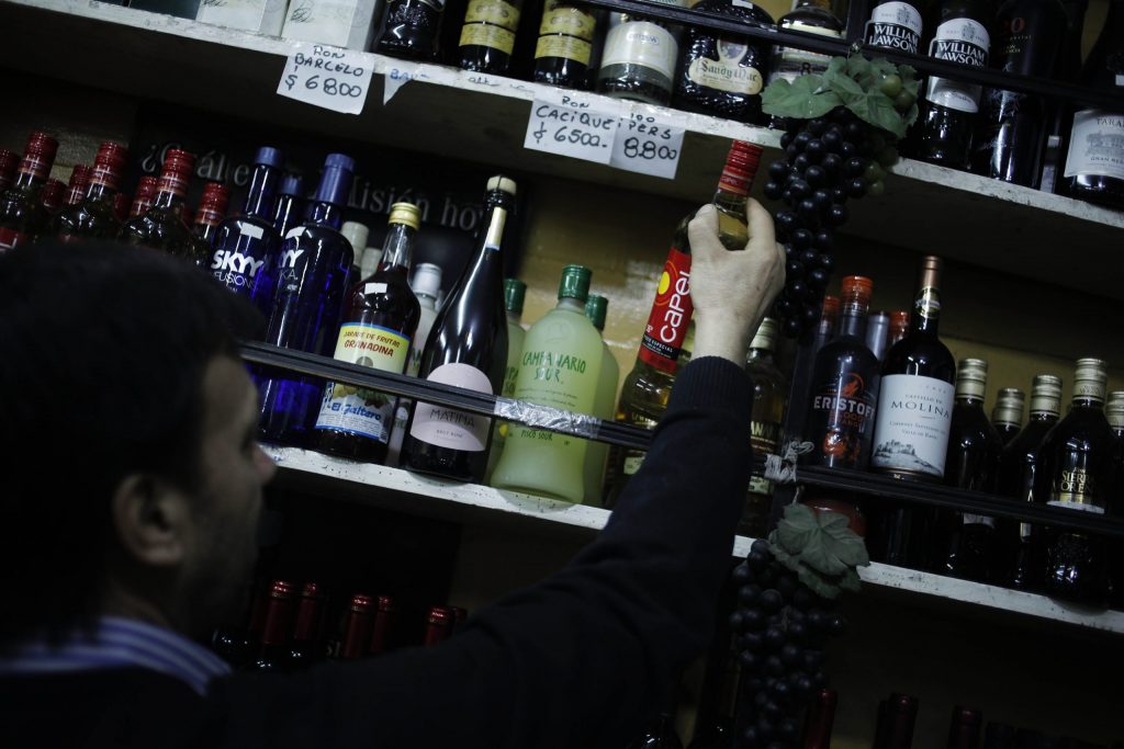 Podcast de prevención del consumo de alcohol es uno de los más populares en Chile
