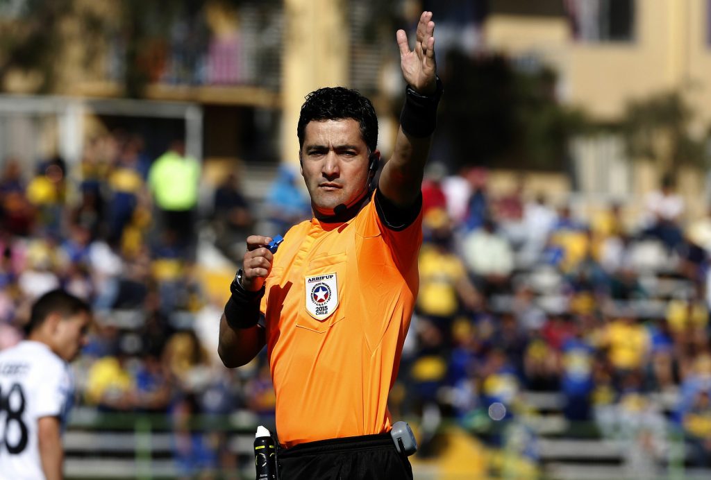 Árbitro del ‘Gol Fantasma’: “Desde mi posición no pude ver si entra o no, me hubiera gustado tener VAR”
