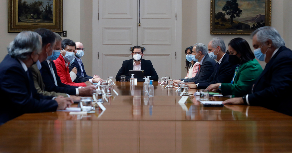 Bancada RN se reunió con Presidente Boric por temas de seguridad: Piden no hablar de “presos políticos” y “terminar con mensajes contradictorios”
