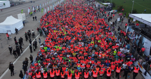 Alta congestión vehicular se registra en diversos puntos de la Región Metropolitana por Maratón de Santiago