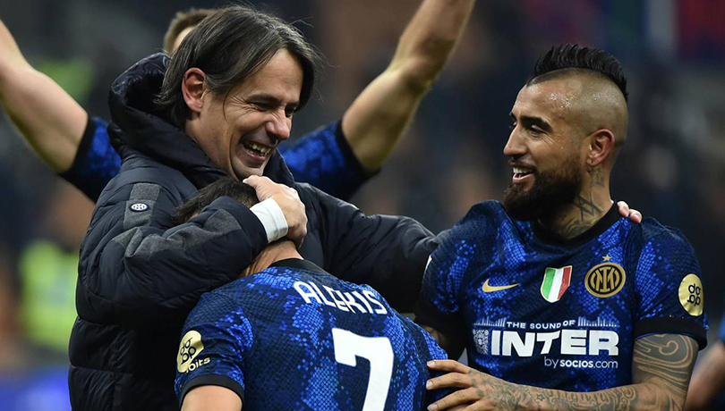 Simone Inzaghi destaca las actuaciones de Vidal y Alexis en la final de la Copa Italia