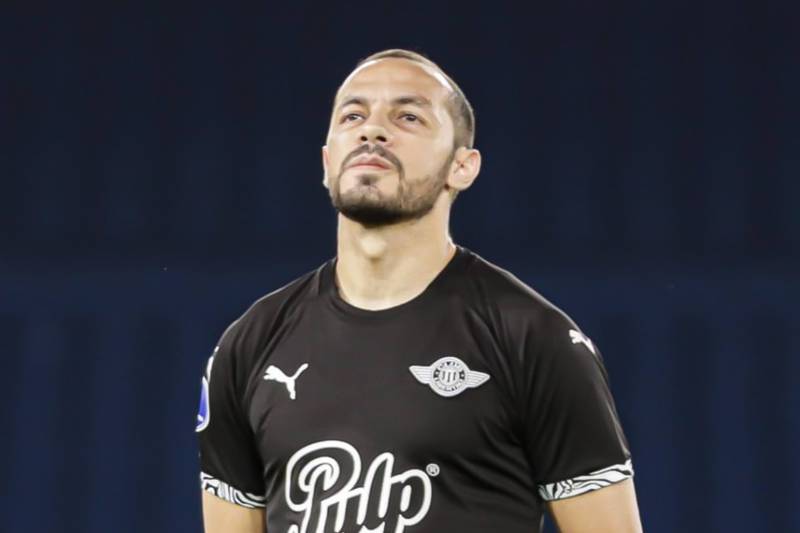 Marcelo Díaz: “En Colo-Colo no podría jugar, quizás en la UC sí”