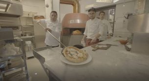 Pancho Saavedra sorprendió como maestro pizzero en “Socios por el mundo”