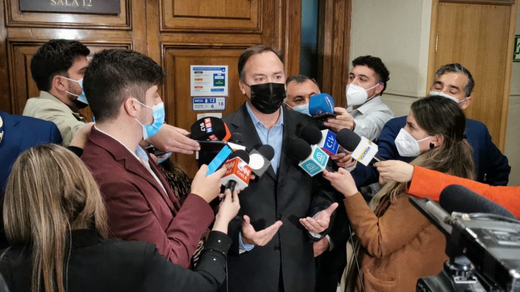 Parlamentarios DC llaman al Gobierno a incorporar categoría de “servicios esenciales” en el proyecto de infraestructura crítica