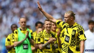 Haaland se despide del Dortmund con un 'humilde' presente que costó cerca de medio millón de euros