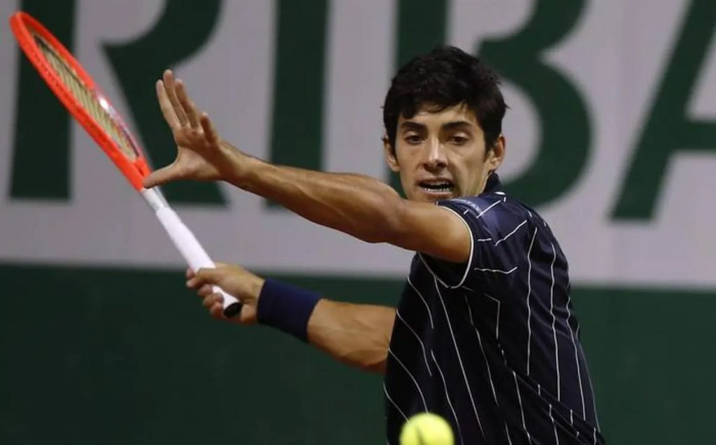 Cristian Garin tuvo un sólido debut en Roland Garros y superó a Tommy Paul