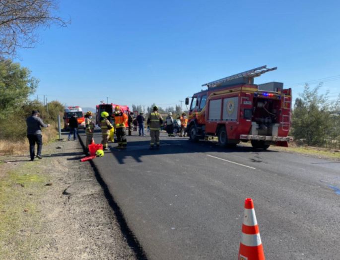 Accidente frontal en ruta entre Santa Cruz y Pichilemu deja cuatro muertos y dos heridos