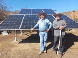 Agricultor y payador de Cartagena fue beneficiado con pozo y paneles solares