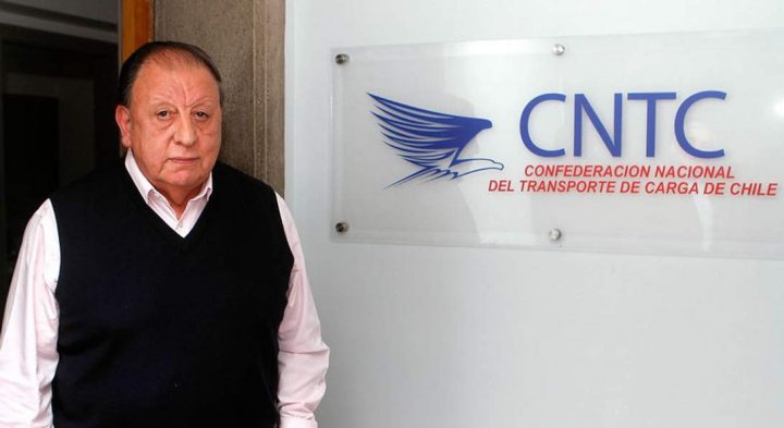 Camioneros respaldan a general Yáñez: “En el país del absurdo se formaliza a la máxima autoridad de la policía uniformada”