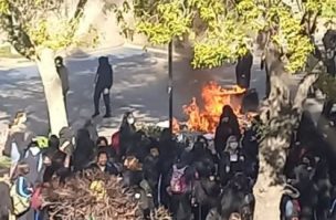 Encienden barricadas en el Liceo Carmela Carvajal