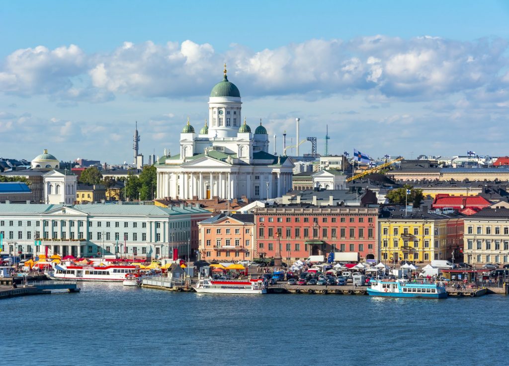 “Es un día histórico, se inicia una nueva era”: Finlandia anuncia que solicitará unirse a la OTAN