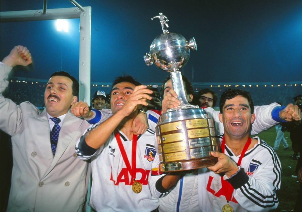 “Dueños de la Gloria Eterna”: Conmebol recuerda la Libertadores de Colo-Colo a 31 años del gran hito