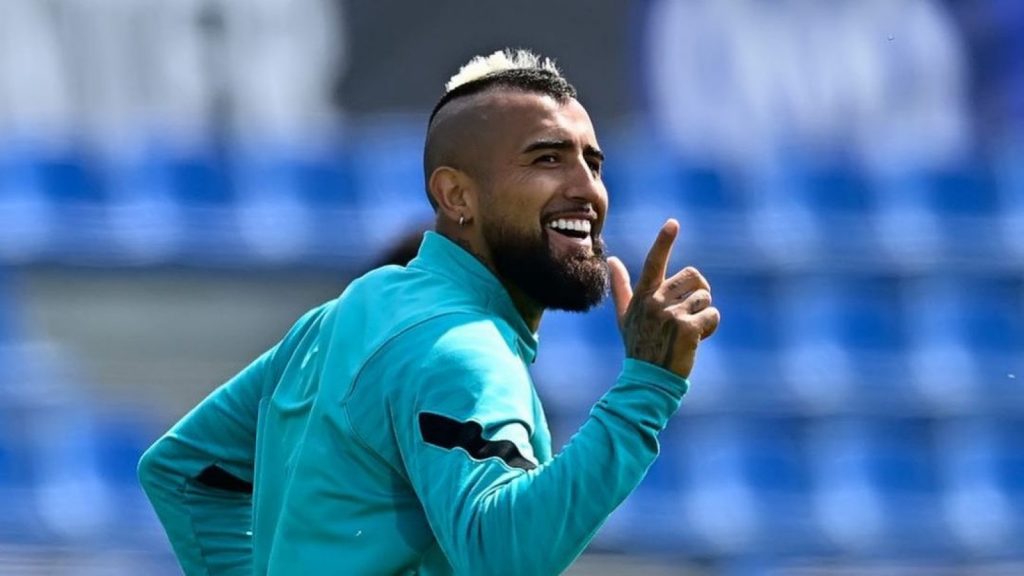 Juan Román Riquelme: “Arturo Vidal nació para jugar en Boca”