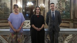 Canciller Antonia Urrejola durante su visita a España: 