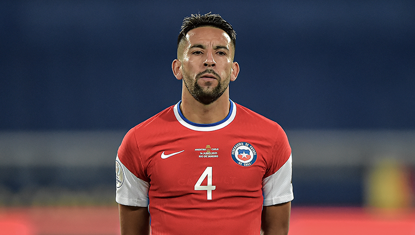 Oficial: Universidad Católica anuncia principio de acuerdo con Mauricio Isla