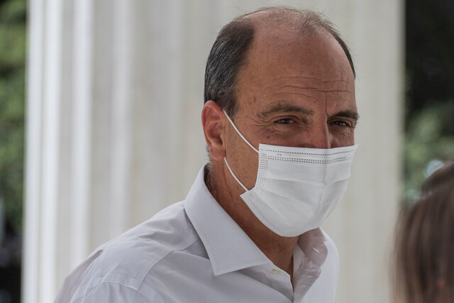 Cristián Monckeberg y rol de los partidos políticos para el plebiscito: “Espero que pasen a un tercer plano” y que “no lleven el pandero ni la batuta”