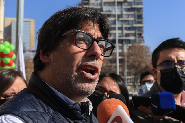 Daniel Jadue: “El Senado no debe existir”