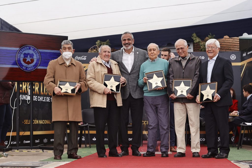 Seleccionados del ’62 fueron homenajeados por la ANFP en el Paseo de la Fama