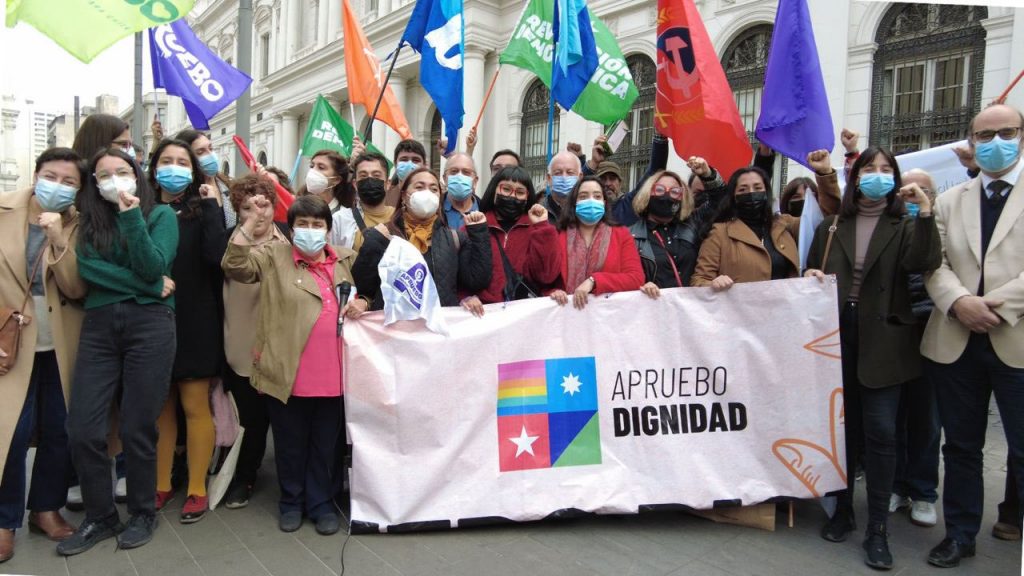 Apruebo Dignidad y Socialismo Democrático: “Hemos tomado la decisión de coordinarnos de cara al Plebiscito de salida y convocar a la más amplia unidad política”