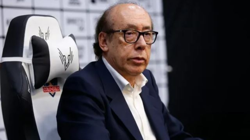 Alfredo Stöhwing y los refuerzos: “No queremos contratar por contratar, eso no resultó bien en el pasado”