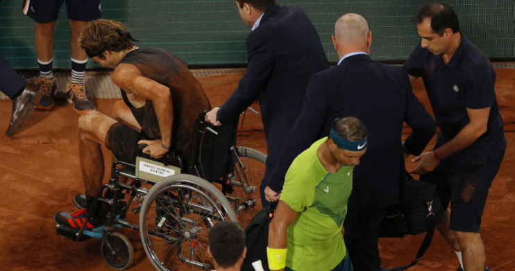 ¡Brutal! Zverev y la dura torcedura que lo deja fuera de Roland Garros