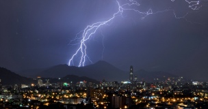 Tormentas eléctricas en Chile: Onemi emite Alerta Temprana Preventiva para dos comunas y una provincia