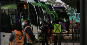 Balance fin de semana largo: Cerca de 130 mil vehículos han salido desde la Región Metropolitana