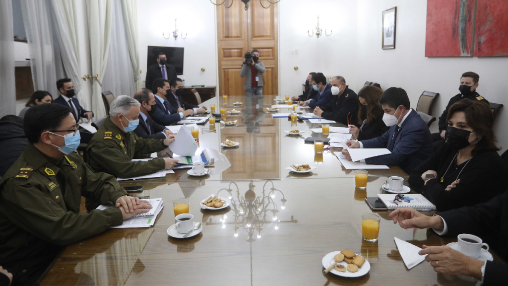 Gobierno pide a las FF.AA. y policías “propuesta de mejoramiento” de protocolos tras situación registrada en Curanilahue