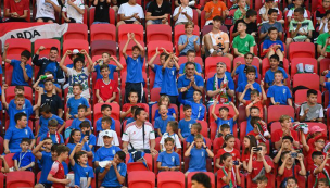 Hungría se impone en la Nations League en un estadio lleno de niños