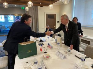 Ministro Valenzuela sostuvo reunión de trabajo con secretario de Agricultura de Estados Unidos