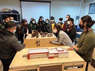 Alumnos del colegio Cholguán y Arquitectura USS se unen para diseñar muebles de madera