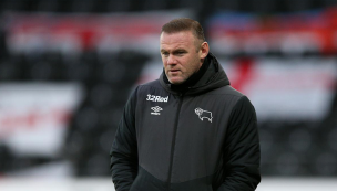 Wayne Rooney renuncia a la banca del Derby County