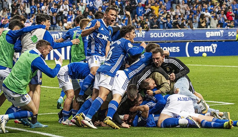 ¡Insólito! El Real Oviedo celebró la  clasificación a los playoffs por error