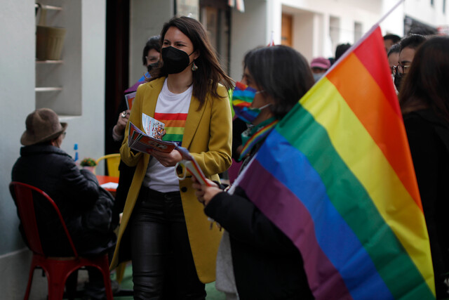 Alcaldesa de Santiago y plan de recuperación: “La prioridad es contar con espacios seguros para todos”