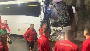 ¡Terrible! Jugador búlgaro sufre lesión cerebral tras grave choque del bus de su selección