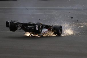 ¡Brutal! El increíble accidente al inicio del GP de Gran Bretaña