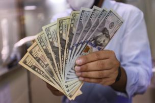 Dólar nuevamente llegó a $1.000